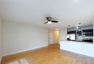 7171 Bay Dr in Miami Beach, FL - Building Photo - Building Photo