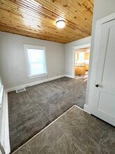 107 Ottumwa St, Unit 109 in Ottumwa, IA - Building Photo - Building Photo