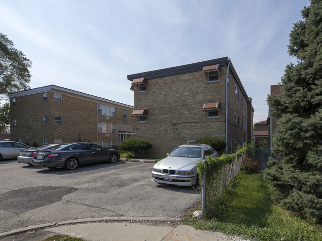 4416 River Rd in Schiller Park, IL - Building Photo - Building Photo