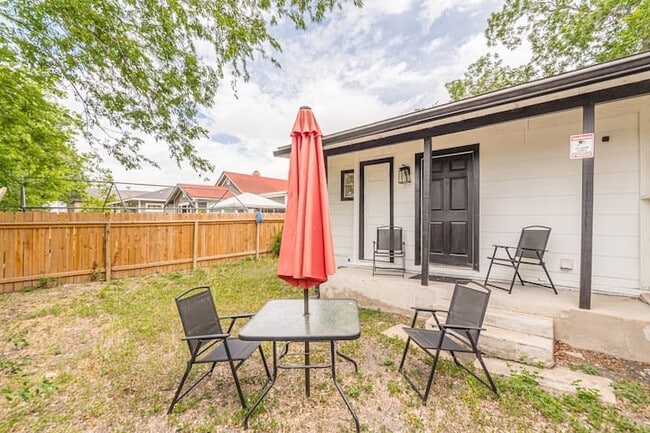 118 Glorietta in San Antonio, TX - Building Photo - Building Photo