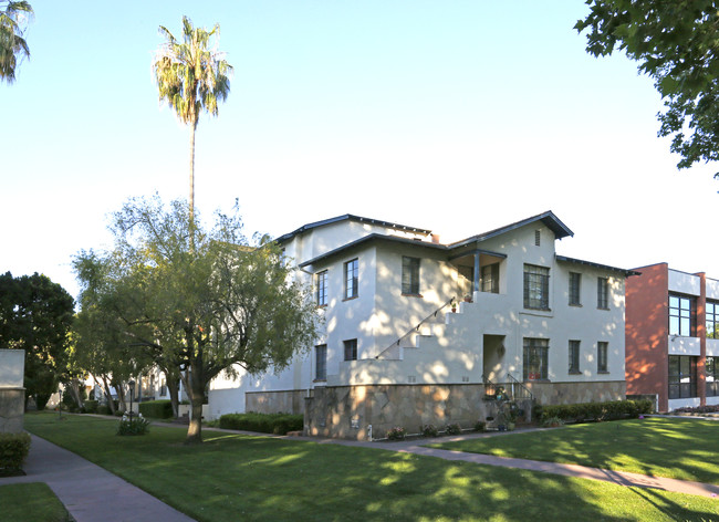 Ellenberg Apartments in San Jose, CA - Foto de edificio - Building Photo