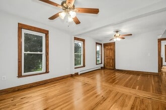 35 School St in Northborough, MA - Building Photo - Building Photo