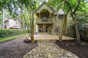 66 Lakeridge Ct in The Woodlands, TX - Building Photo