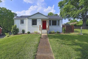 2725 Mailan Dr in Nashville, TN - Building Photo