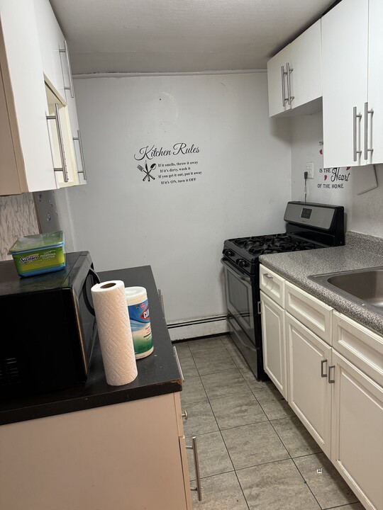3235 Corlear Ave, Unit 1 in Bronx, NY - Building Photo