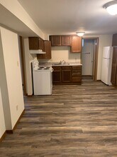 2023 11th Ave N in Grand Forks, ND - Foto de edificio - Building Photo