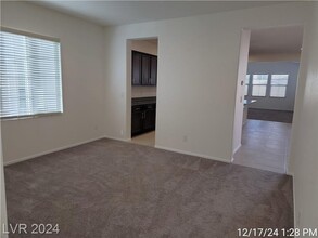 260 Kindly Way in Henderson, NV - Building Photo - Building Photo