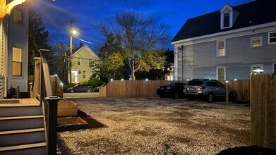 26 North St, Unit 2 in Portland, ME - Building Photo - Building Photo