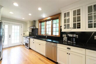 418 Carswold Dr in Clayton, MO - Building Photo - Building Photo