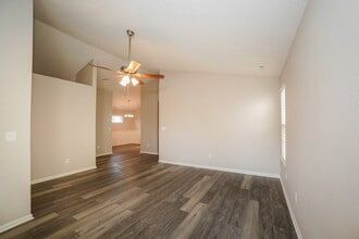 4312 Village Trace Dr in Indianapolis, IN - Building Photo - Building Photo