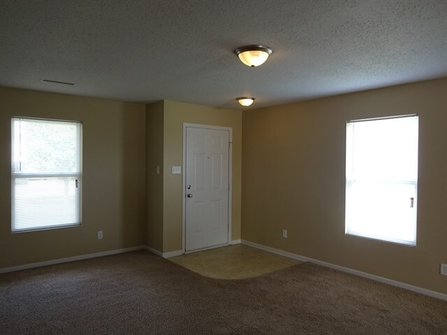 489 Bourneside Dr in Greenfield, IN - Building Photo - Building Photo
