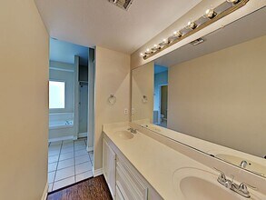 4238 Aaron Cove in Corpus Christi, TX - Building Photo - Building Photo
