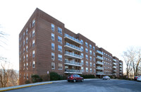 Castle Heights Cooperative in Tarrytown, NY - Foto de edificio - Building Photo