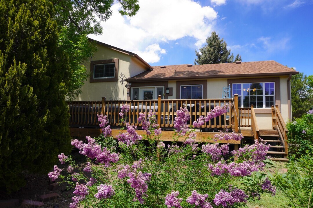 4926 Harvest Rd in Colorado Springs, CO - Building Photo