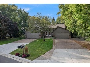 5535 Lindsay St in Minneapolis, MN - Building Photo - Building Photo