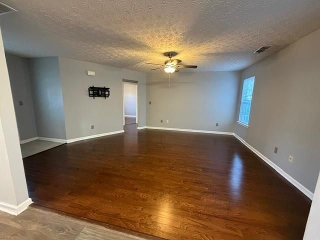 70 Kenzi Way SW in Covington, GA - Foto de edificio - Building Photo