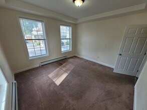 21 Jane St in Manchester, NH - Building Photo - Building Photo