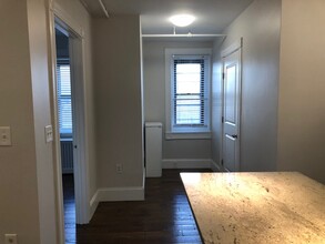 22 Symphony Rd, Unit 510 in Boston, MA - Building Photo - Building Photo