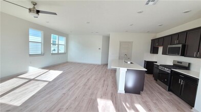 13708 Zuhause Dr in Pflugerville, TX - Building Photo - Building Photo