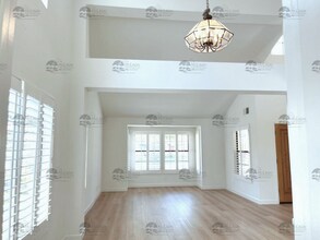 1125 Columbus Way in Vista, CA - Building Photo - Building Photo