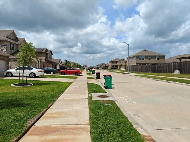 property at 1270 Glendora Dr