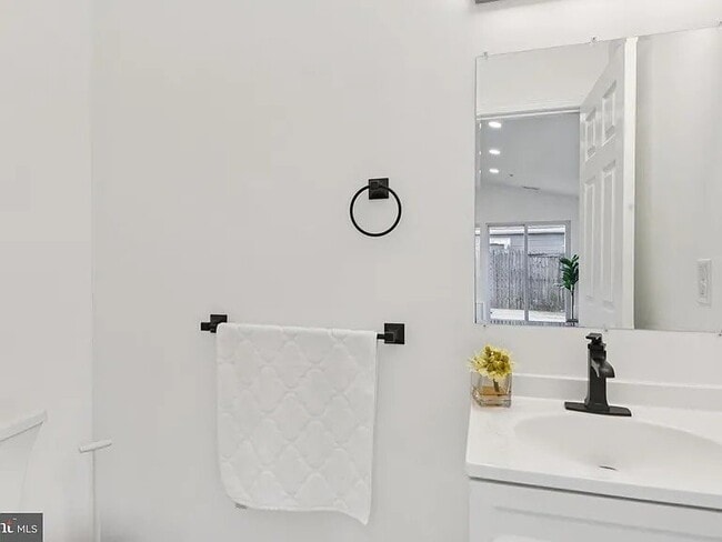 property at 513 Kintop Rd