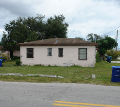 791 NW 95th St in Miami, FL - Building Photo - Building Photo