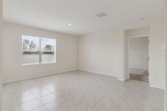 4373 Deleon St in Haines City, FL - Building Photo - Building Photo