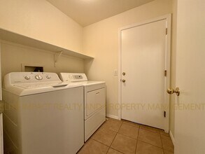 7734 S Titanite Ln in Tucson, AZ - Building Photo - Building Photo