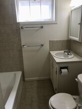 1732 Laramie St in Manhattan, KS - Building Photo - Building Photo