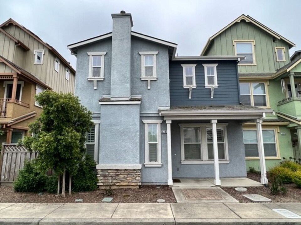 2260 Whiskery Ct in Napa, CA - Building Photo