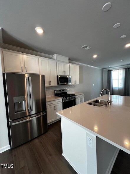 1766 Night Sky Trl in Apex, NC - Building Photo - Building Photo