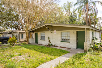 917-919 E 123rd Ave in Tampa, FL - Building Photo - Building Photo