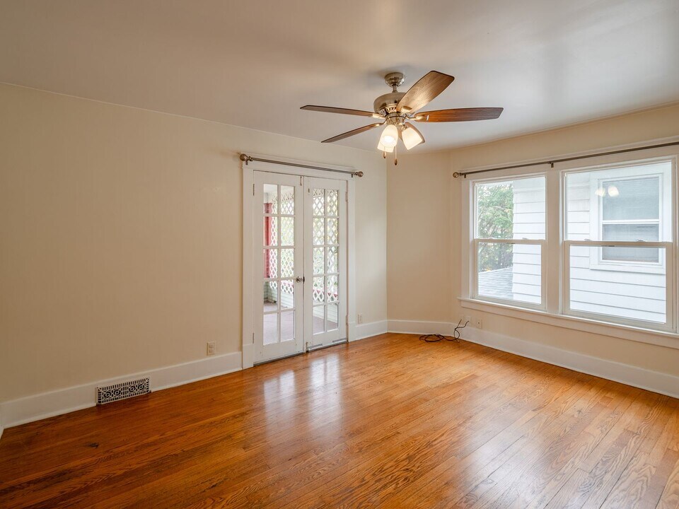 1344 2nd Ave SE in Cedar Rapids, IA - Building Photo