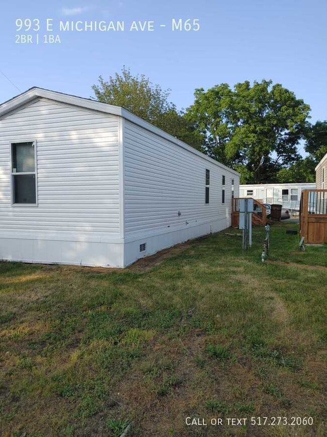 property at 993 E Michigan Ave