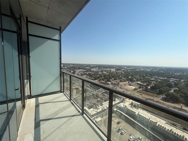 property at 610 Davis St