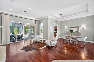 2229 Goshawk Ct in Naples, FL - Foto de edificio - Building Photo