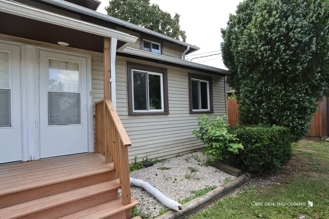 property at 33791 N Oak St
