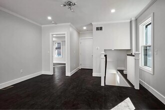 57 Hurley St, Unit 1 in Cambridge, MA - Building Photo - Building Photo