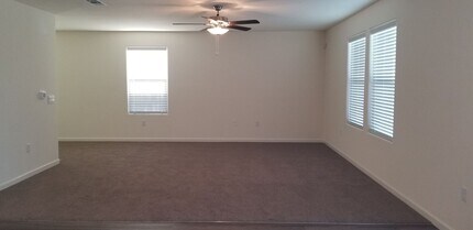 6101 Caruso Ave in Bakersfield, CA - Building Photo - Building Photo