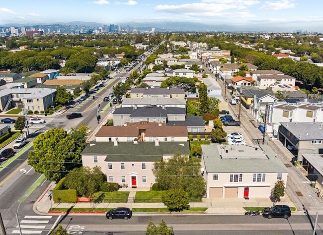 1802 Ocean Park Blvd in Santa Monica, CA - Foto de edificio - Interior Photo