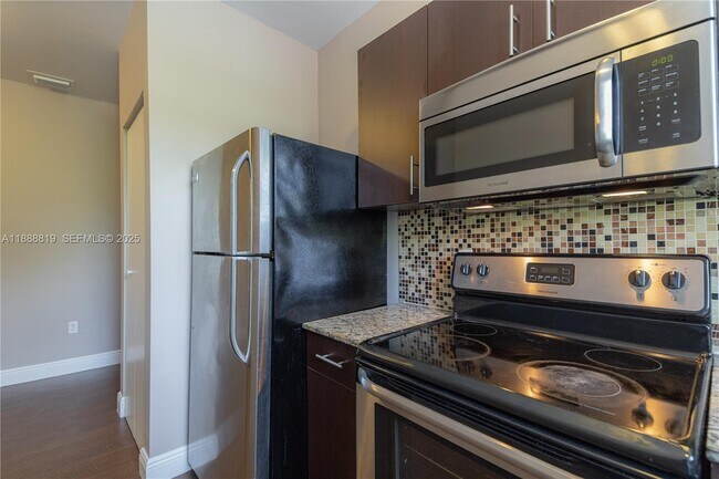 5416 NE 1st Ct in Miami, FL - Building Photo - Building Photo