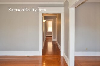 136 Irving Ave, Unit 4 in Providence, RI - Foto de edificio - Building Photo