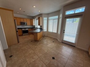 11268 Caminito Inocenta in San Diego, CA - Building Photo - Building Photo