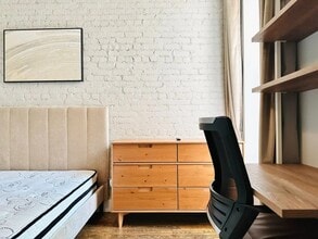 Furnished room/NOT APARTMENT in Brooklyn, NY - Building Photo - Building Photo