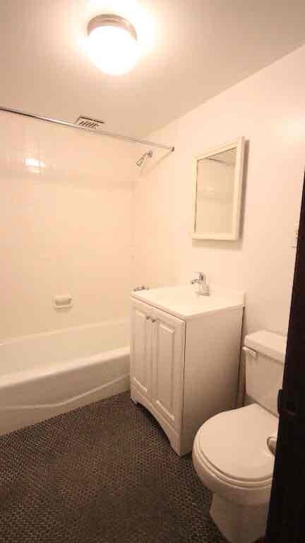340 Amsterdam Ave in New York, NY - Building Photo - Building Photo