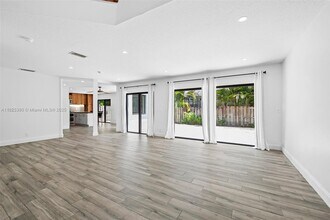 11293 Rhapsody Rd in Hollywood, FL - Building Photo - Building Photo
