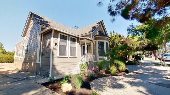 1417 Park Pl-Unit -A in Santa Barbara, CA - Building Photo - Building Photo