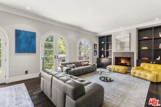 2422 Cazaux Pl in Los Angeles, CA - Building Photo - Building Photo