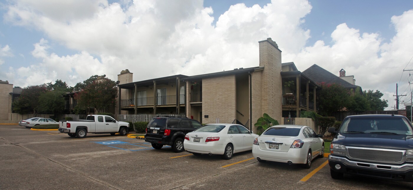 Kings Country in Lafayette, LA - Building Photo